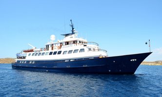 Callisto yacht charter Piraeus Motor Yacht