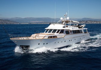Libertus Yacht Charter in South of France