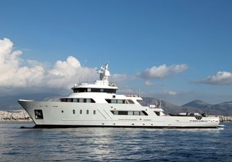 Masquenada Yacht Charter in St Tropez