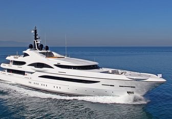 Quantum of Solace Yacht Charter in Italy