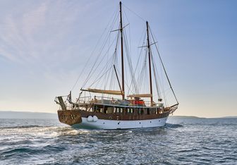 Romanca Yacht Charter in Dubrovnik