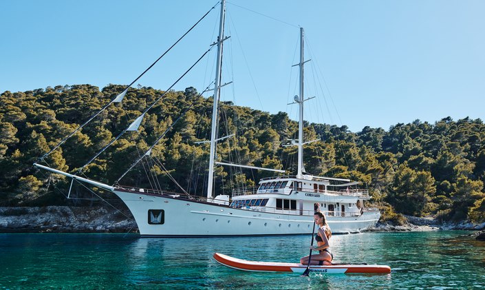 Special offer for Croatia yacht charters on board sailing yacht CORSARIO